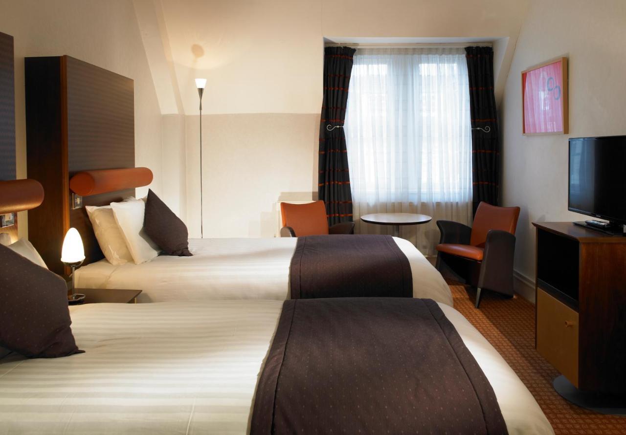 The Angel Hotel Cardiff Room photo