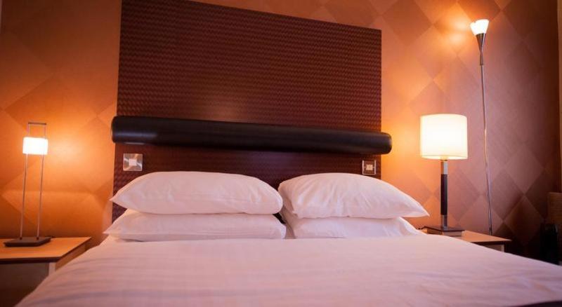 The Angel Hotel Cardiff Room photo